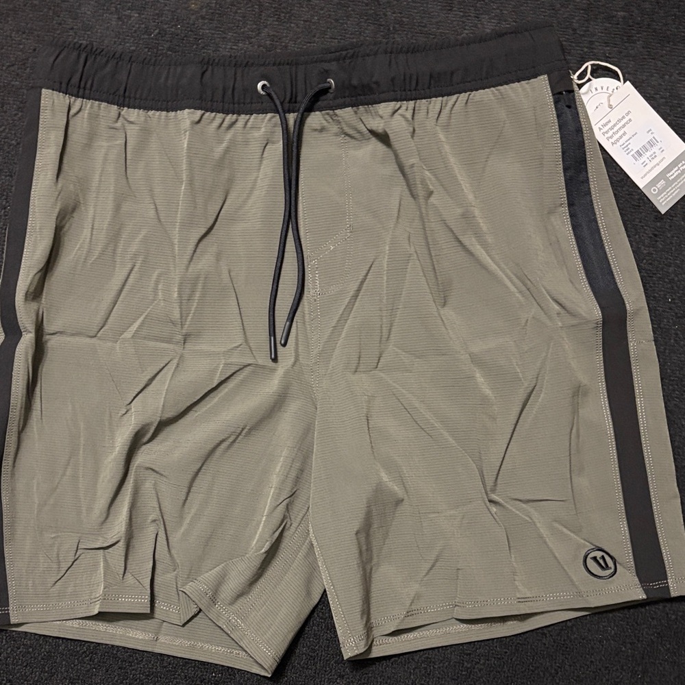 Vuori Men's Oregano and Black Shorts